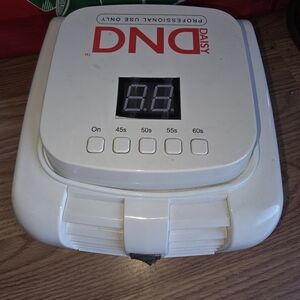 Daisy DND White LED Nail Lamp with Digital Timer